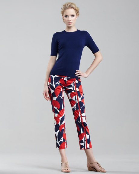 Milly 'Annie' Stretch Cotton Cropped Pants, Vermillion Vine Print